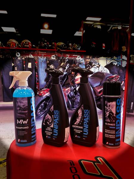 Acheter nettoyant pour deux roues Mougins, accessoiriste moto près de cannes